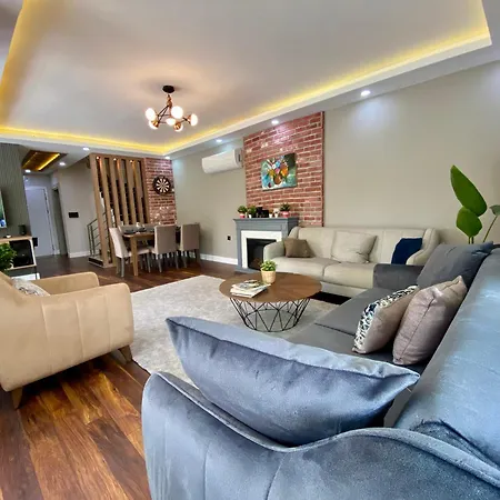 Annabell1 With Swimming Pool And Jacuzzi, 3 Floors