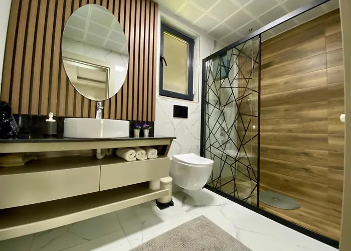 Vilă Annabell1 With Swimming Pool And Jacuzzi, 3 Floors
