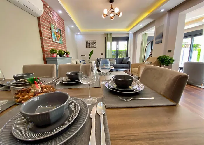 Vilă Annabell1 With Swimming Pool And Jacuzzi, 3 Floors *