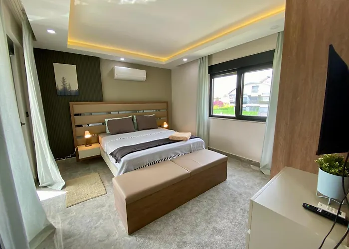 Villa Annabèll1 With Swimming Pool&jacuzzi, 3 Floors