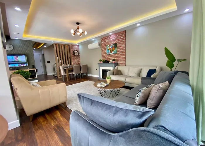 Annabell1 With Swimming Pool And Jacuzzi, 3 Floors