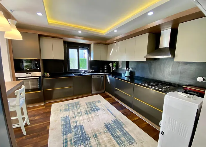 Villa Annabèll1 With Swimming Pool&jacuzzi, 3 Floors Belek