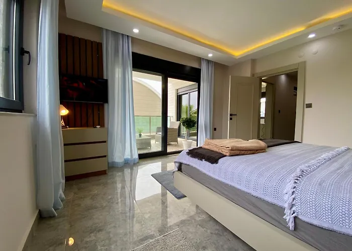 Vilă Annabell1 With Swimming Pool And Jacuzzi, 3 Floors *