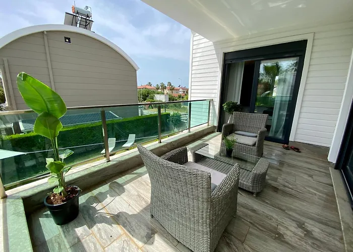 Annabell1 With Swimming Pool And Jacuzzi, 3 Floors