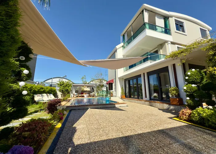 Willa Annabell1 With Swimming Pool And Jacuzzi, 3 Floors Belek