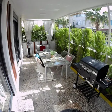 Annabell1 With Swimming Pool And Jacuzzi, 3 Floors