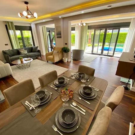 Villa Annabell1 With Swimming Pool And Jacuzzi, 3 Floors *