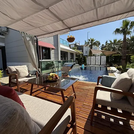 Annabell1 With Swimming Pool And Jacuzzi, 3 Floors ヴィラ