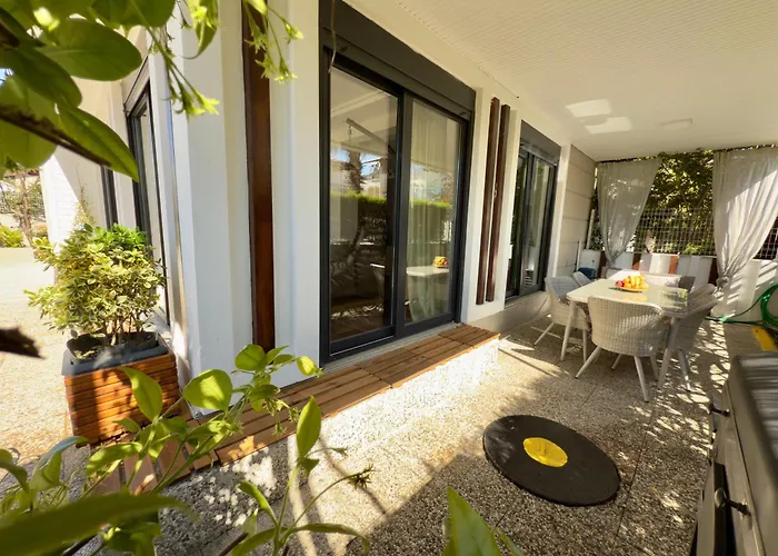 Annabell1 With Swimming Pool And Jacuzzi, 3 Floors * באלאק